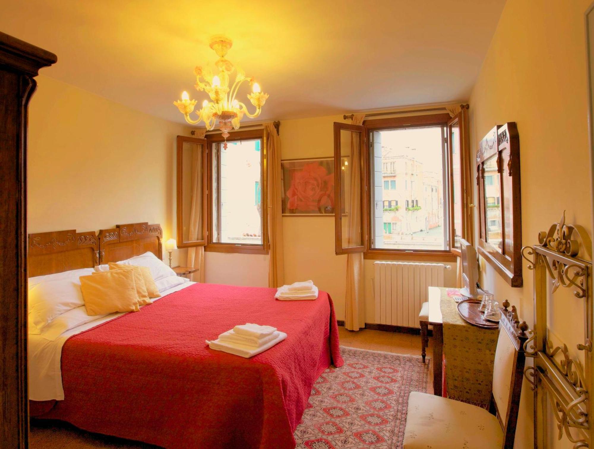 Bed and Breakfast 3749 Pontechiodo Венеція Екстер'єр фото